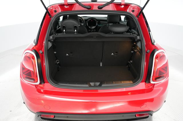 2024 MINI Cooper SE — photo 6 of 19