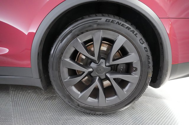 2023 Tesla Model X — photo 16 of 26