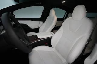 2023 Tesla Model X — photo 3 of 26