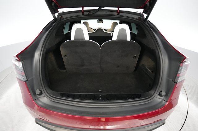 2023 Tesla Model X — photo 6 of 26