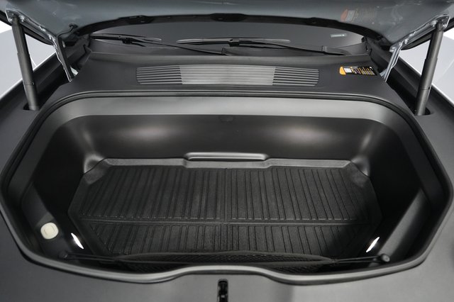 2023 Rivian R1T — photo 20 of 22