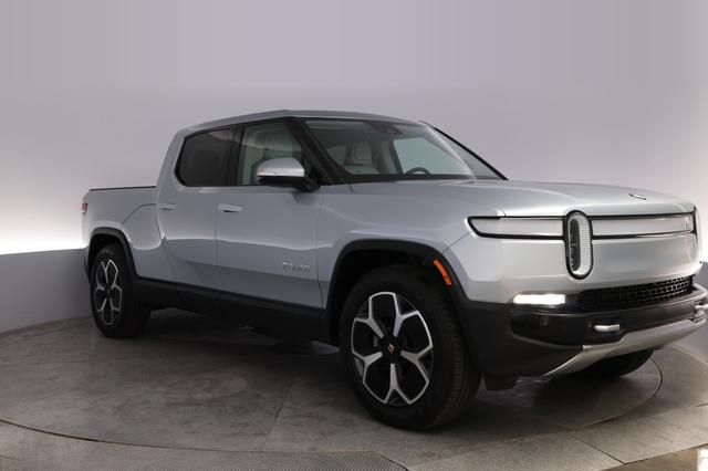 2023 Rivian R1T — photo 10 of 22