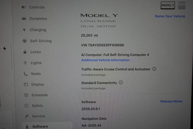 2023 Tesla Model Y — photo 5 of 22