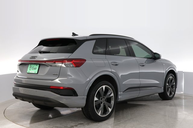 2023 Audi Q4 e-tron — photo 2 of 18