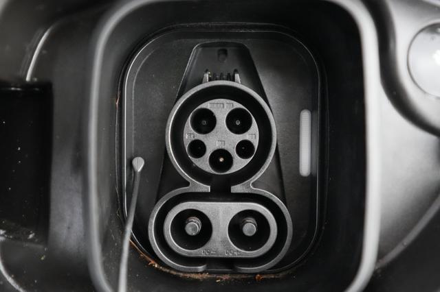 2023 Polestar 2 — photo 8 of 24