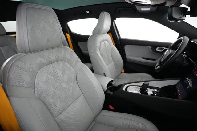 2023 Polestar 2 — photo 18 of 24