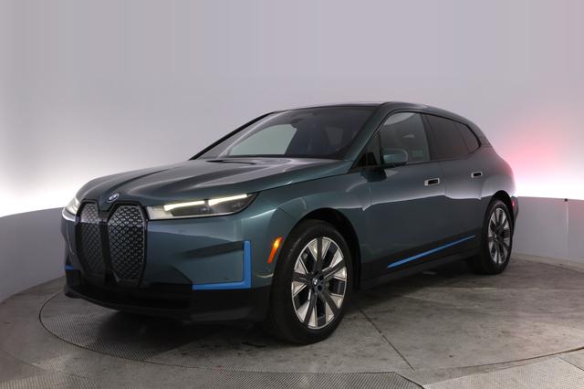 2023 BMW iX — VIN WB523CF02PCM98263