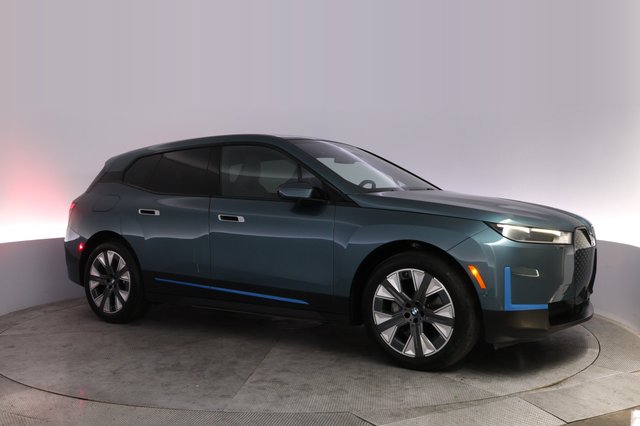 2023 BMW iX — photo 11 of 23