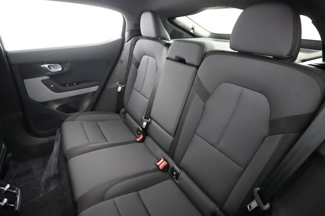 2023 Polestar 2 — photo 19 of 25