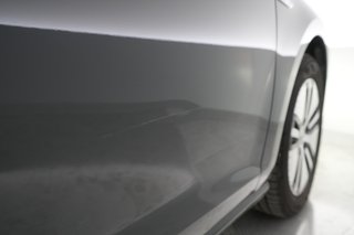 2019 Volkswagen e-Golf — photo 29 of 34