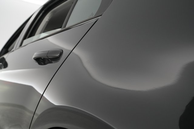 2019 Volkswagen e-Golf — photo 23 of 34