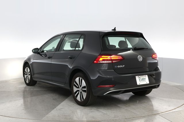 2019 Volkswagen e-Golf — photo 10 of 34
