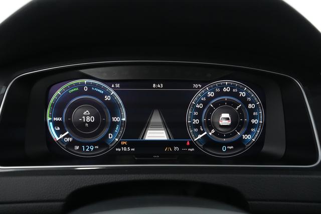 2019 Volkswagen e-Golf — photo 4 of 34