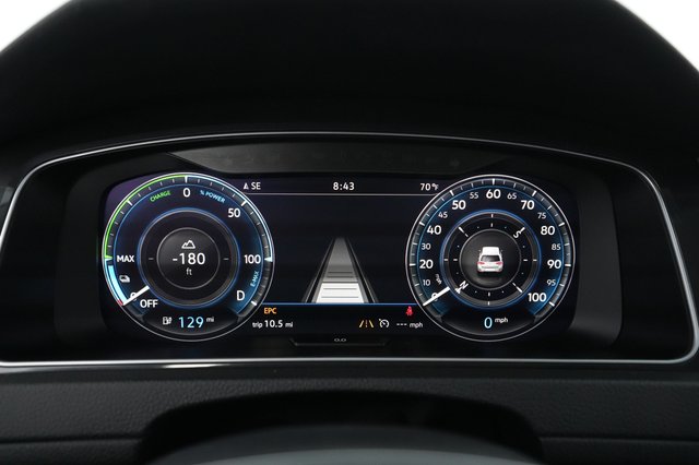 2019 Volkswagen e-Golf — photo 4 of 34