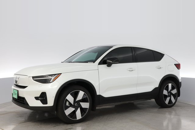 2023 Volvo C40 Recharge — photo 14 of 21