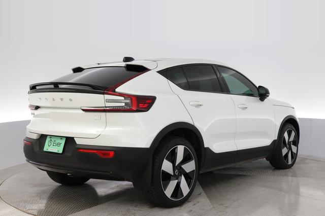 2023 Volvo C40 Recharge — photo 2 of 21