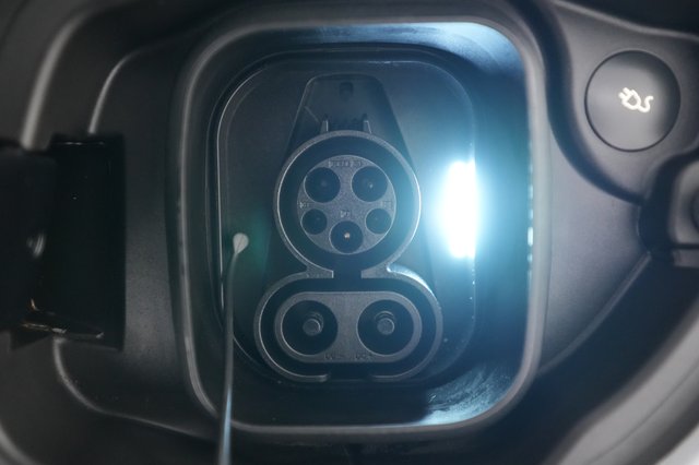 2023 Polestar 2 — photo 8 of 24