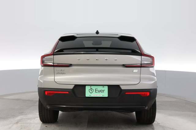 2023 Volvo C40 Recharge — photo 12 of 24