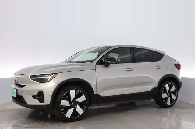 2023 Volvo C40 Recharge — photo 14 of 24