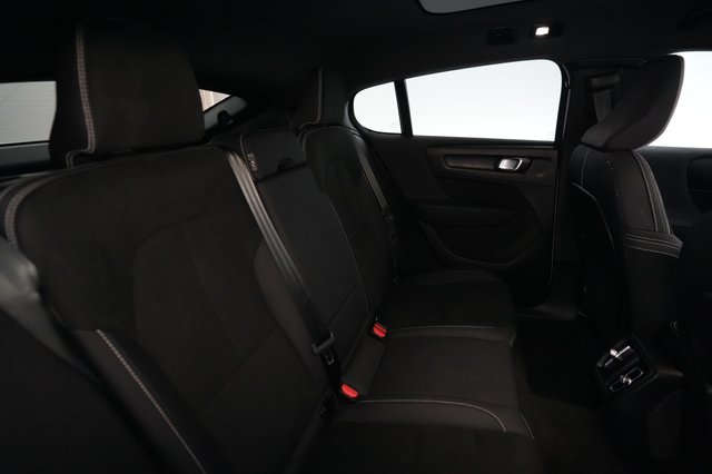 2023 Volvo C40 Recharge — photo 4 of 24