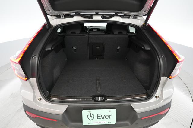 2023 Volvo C40 Recharge — photo 6 of 24