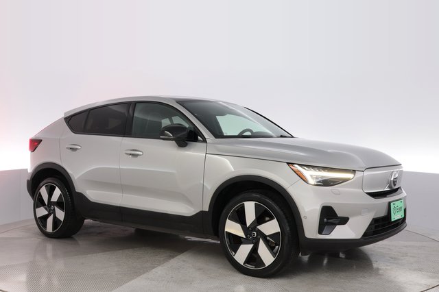 2023 Volvo C40 Recharge — photo 11 of 24