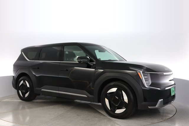 2024 Kia EV9 — photo 11 of 26