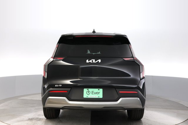 2024 Kia EV9 — photo 12 of 26