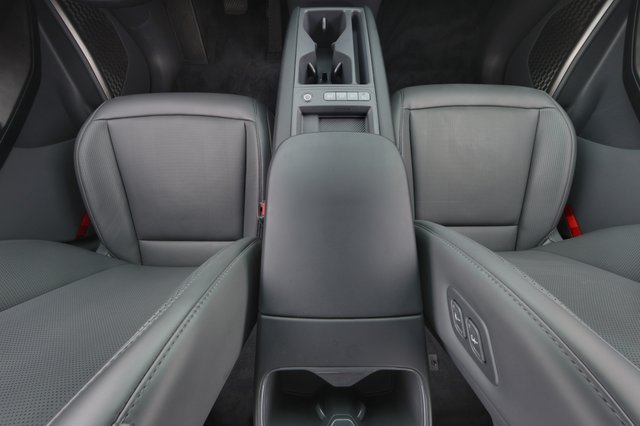 2024 Kia EV9 — photo 24 of 26