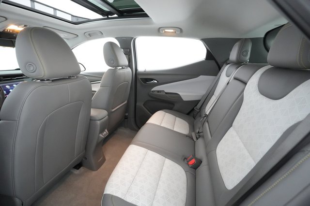 2022 Chevrolet Bolt EUV — photo 17 of 31