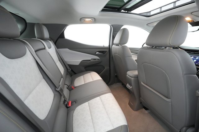 2022 Chevrolet Bolt EUV — photo 3 of 31