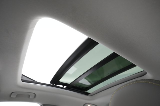 2022 Chevrolet Bolt EUV — photo 21 of 31