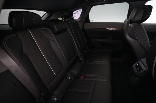 2026 Cadillac Optiq — photo 4 of 22