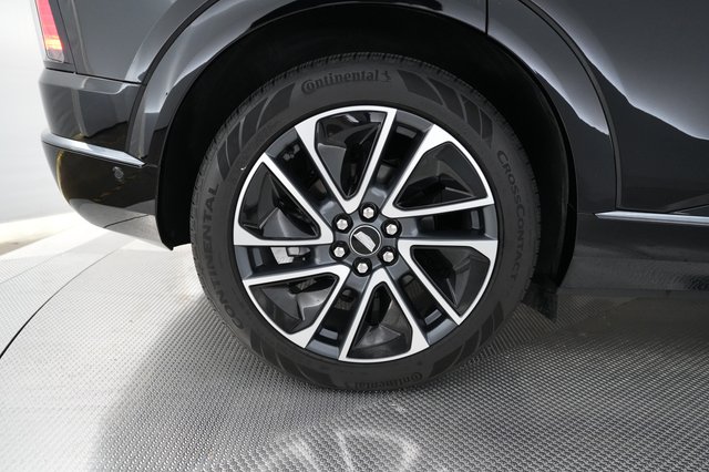 2026 Cadillac Optiq — photo 7 of 22
