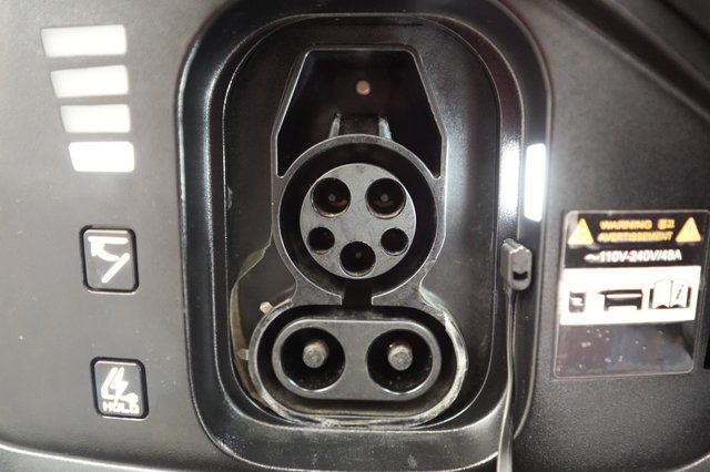 2024 Kia EV6 — photo 8 of 22