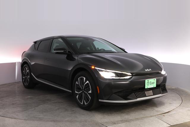 2024 Kia EV6 — photo 10 of 22