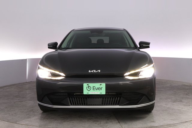 2024 Kia EV6 — photo 9 of 22