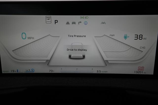 2024 Kia EV6 — photo 5 of 22