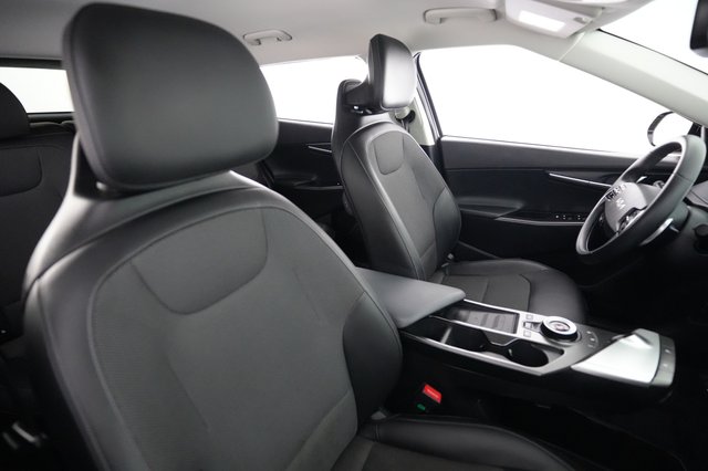 2024 Kia EV6 — photo 18 of 22