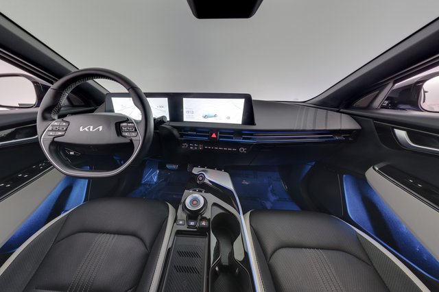 2024 Kia EV6 — photo 21 of 24