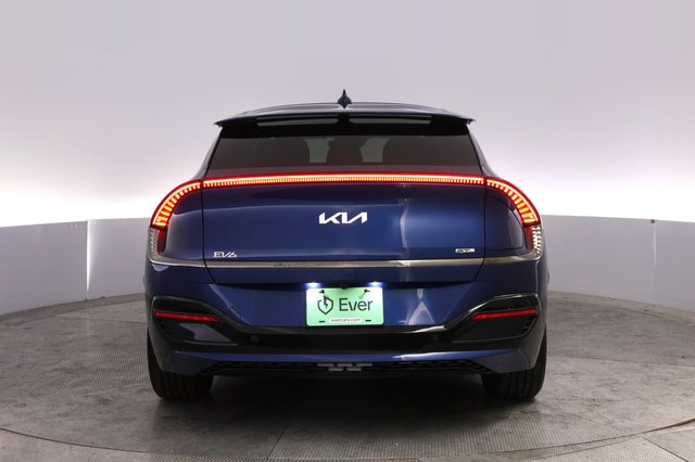 2024 Kia EV6 — photo 12 of 24