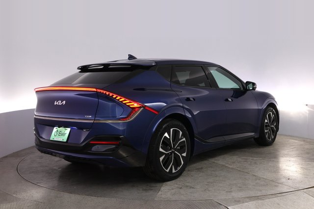 2024 Kia EV6 — photo 2 of 24