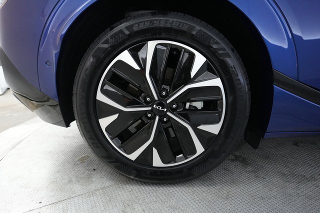 2024 Kia EV6 — photo 17 of 24