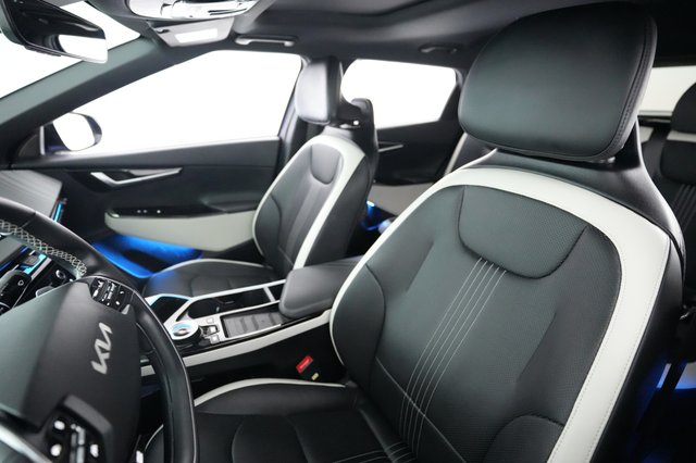 2024 Kia EV6 — photo 3 of 24