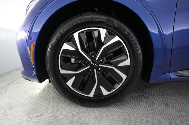 2024 Kia EV6 — photo 15 of 24