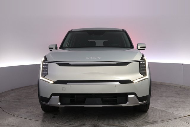 2024 Kia EV9 — photo 9 of 23