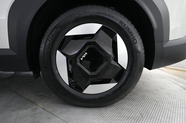 2024 Kia EV9 — photo 7 of 23