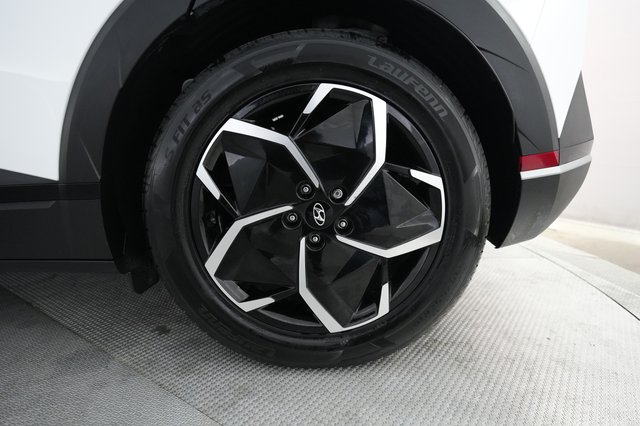 2024 Hyundai IONIQ 5 — photo 7 of 24