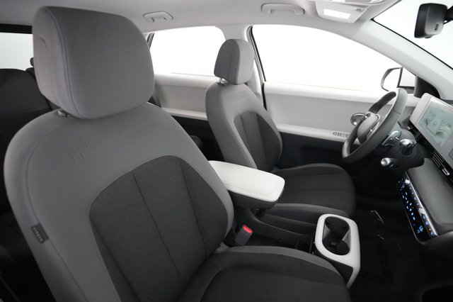 2024 Hyundai IONIQ 5 — photo 18 of 24