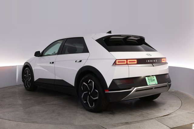 2024 Hyundai IONIQ 5 — photo 13 of 24